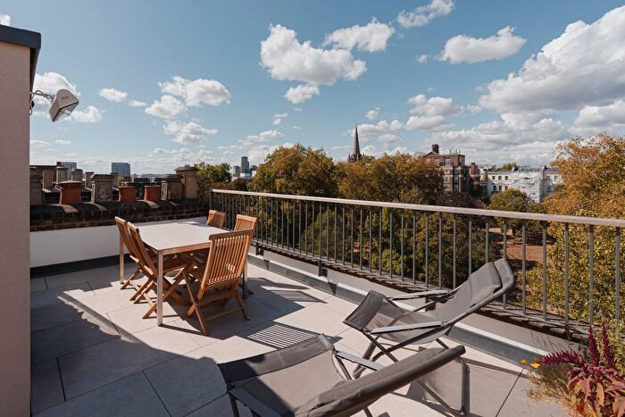 3 Bedroom Flat To Rent In Ladbroke Square, London, W11