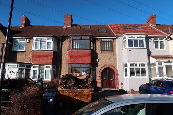 5 Bedroom Terraced House To Rent In Carr Road, Northolt, UB5