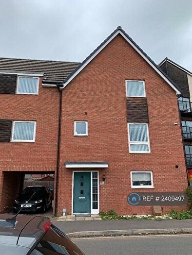 3 Bedroom End Of Terrace House To Rent In Putman Street, Aylesbury, HP19