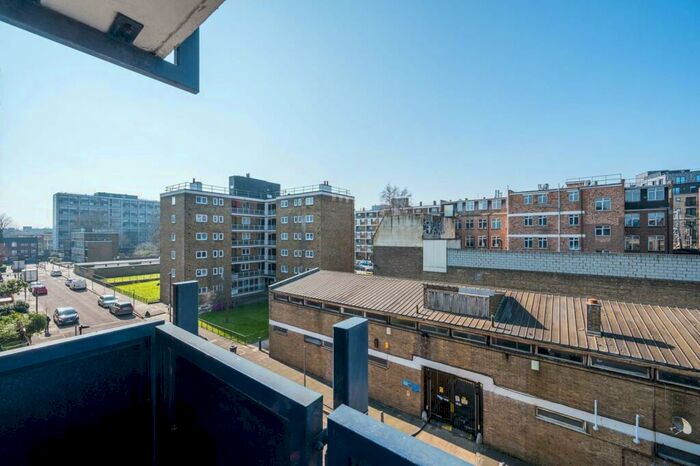 1 Bedroom Flat To Rent In Wickford House, Wickford Street, Bethnal Green, London, E1