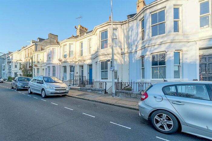 1 Bedroom Flat To Rent In Radford Road, The Hoe, Plymouth, PL1