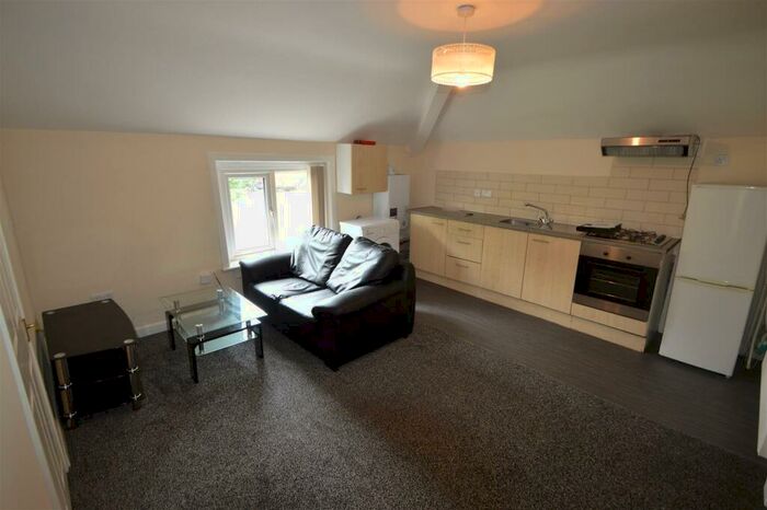 1 Bedroom Flat To Rent In Birch Lane, Longsight, Manchester, M13