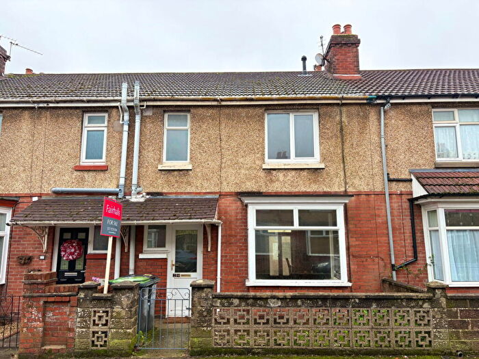 3 Bedroom Terraced House For Sale In Harcourt Road, Gosport, PO12