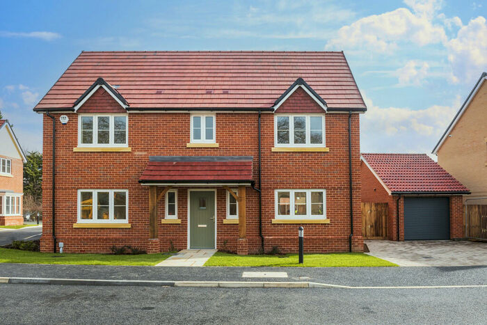 4 Bedroom Detached House To Rent In Weeley Gateway, Weeley, CO16