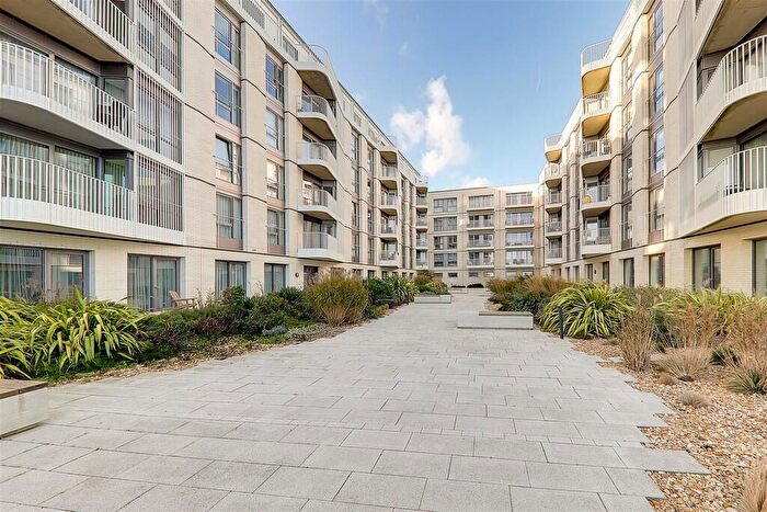 1 Bedroom Apartment To Rent In Brighton Road, Worthing, BN11