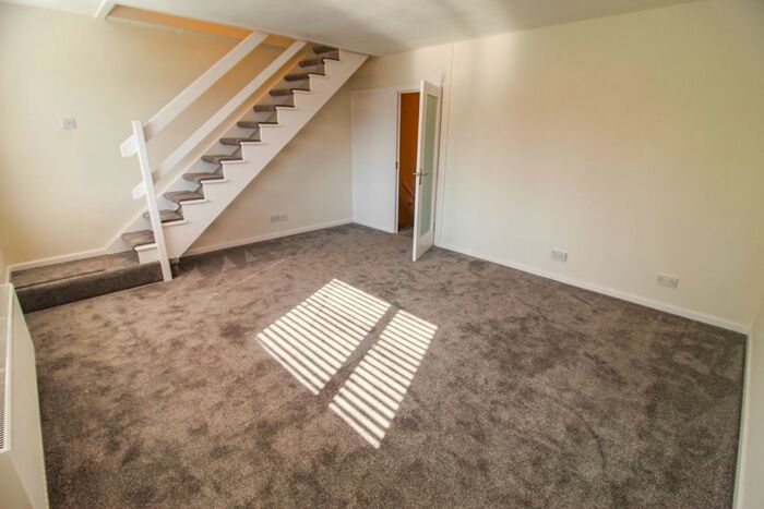 2 Bedroom Flat To Rent In Parkgate Lane, Knutsford, WA16