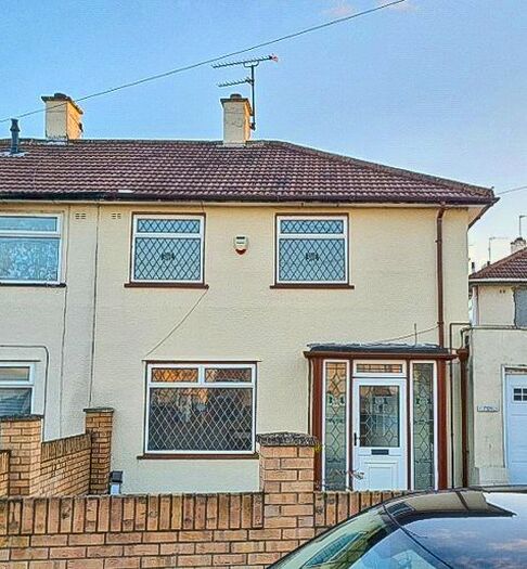 2 Bedroom Semi-Detached House To Rent In Danesway, Scawthorpe, Doncaster DN5