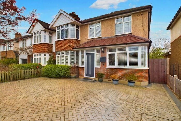 4 Bedroom Semi-Detached House To Rent In Rydens Avenue, Walton-On-Thames, KT12