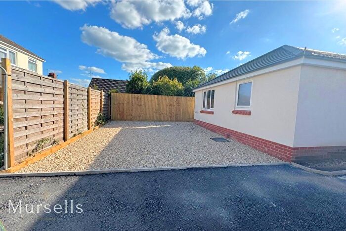 2 Bedroom Bungalow For Sale In Blandford Road, Poole, BH15