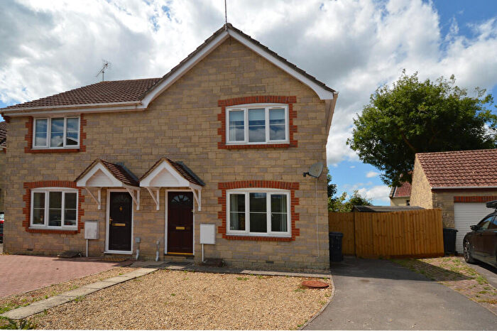 3 Bedroom Semi-Detached House To Rent In Felsberg Way, Cheddar, BS27