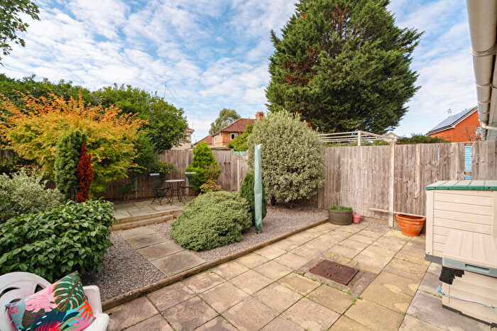 1 Bedroom Terraced House For Sale In Dickens Close, Horfield, Bristol, BS7