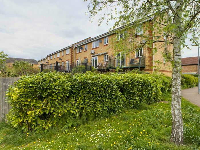 4 Bedroom Property To Rent In Swan Mead, Hemel Hempstead, Unfurnished, Available From //, HP3