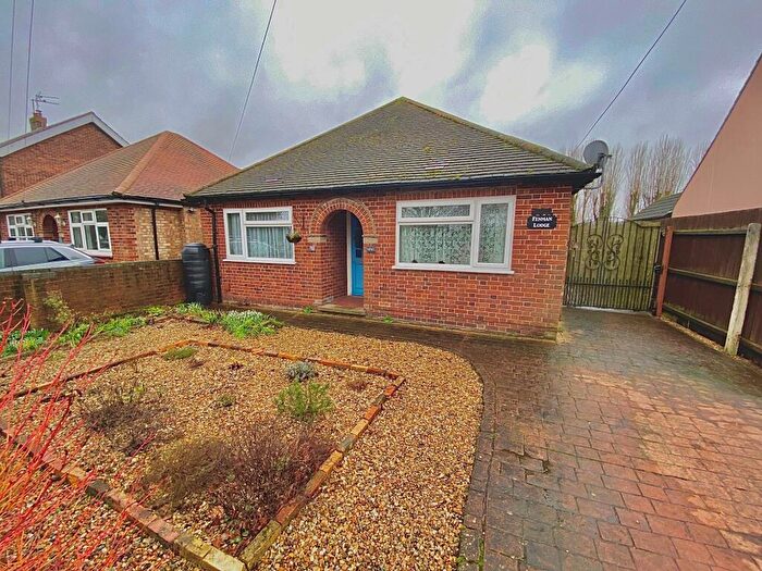 2 Bedroom Detached Bungalow For Sale In Estover Road, March, PE15
