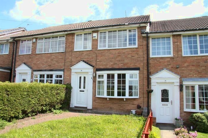 3 Bedroom Terraced House To Rent In Woodlea Grove, Yeadon, Leeds, LS19