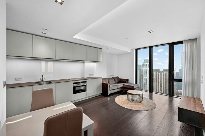 1 Bedroom Flat To Rent In Amory Tower, Marsh Wall, E14