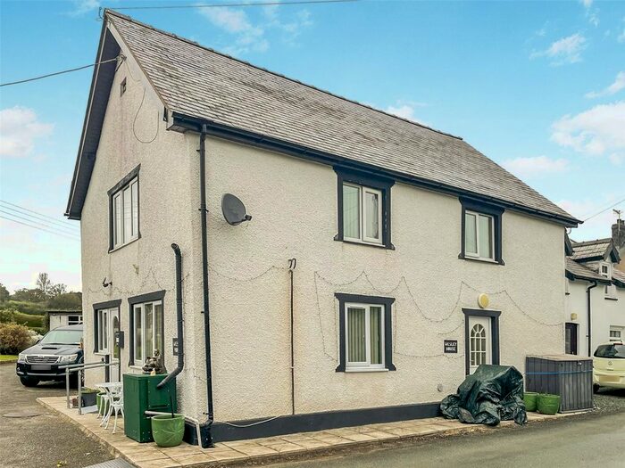 3 Bedroom Detached House For Sale In Penegoes, Machynlleth, Powys, SY20