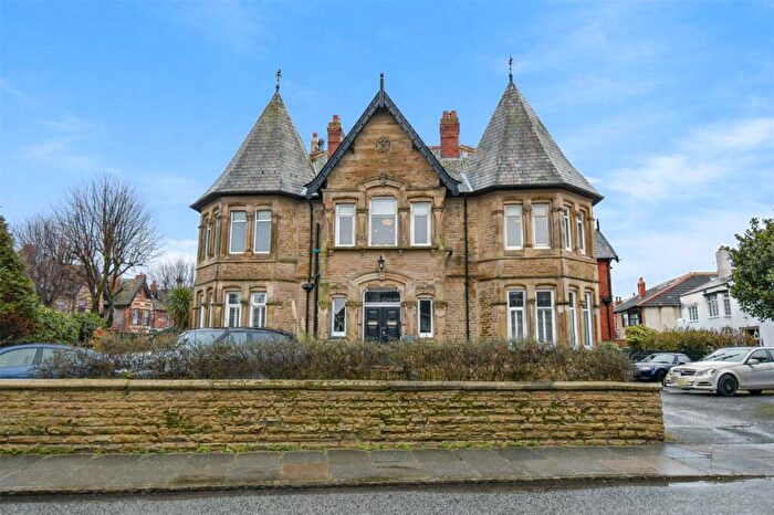 2 Bedroom Flat For Sale In Hilbre Road, West Kirby, Wirral, CH48