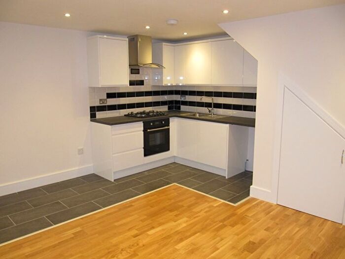 3 Bedroom Flat To Rent In Grand Union House, The Ridgeway, Iver, Bucks, SL0