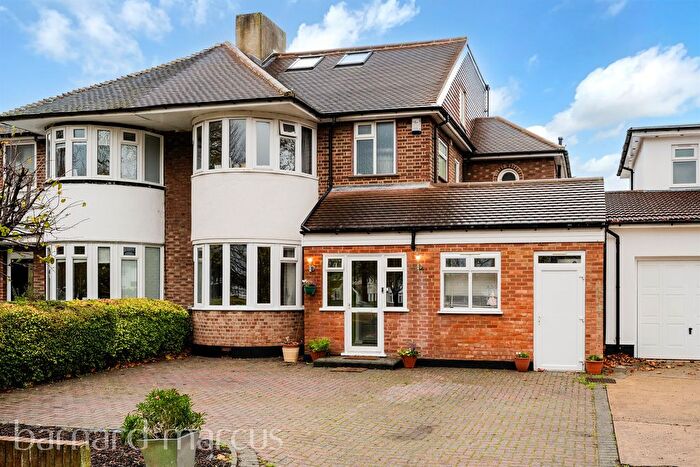 5 Bedroom Semi Detached House For Sale In Timbercroft, Epsom, KT19