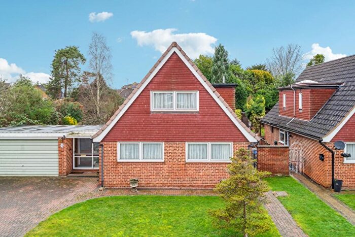 4 Bedroom Detached House For Sale In Grangewood, Wexham, SL3