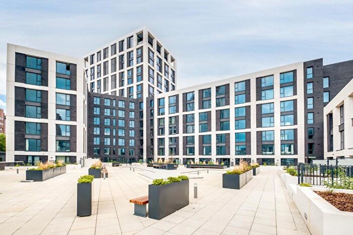 2 Bedroom Apartment To Rent In St Martins Place, St Martins Street, Birmingham, B15