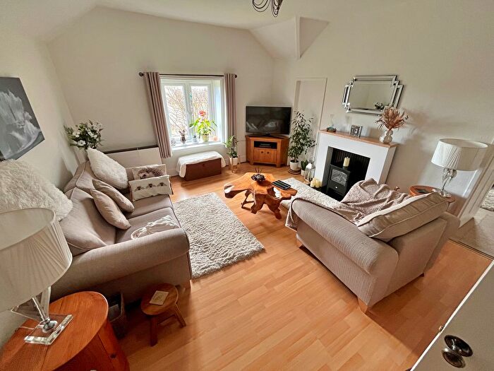 1 Bedroom Flat For Sale In Victoria Street, Ventnor, PO38