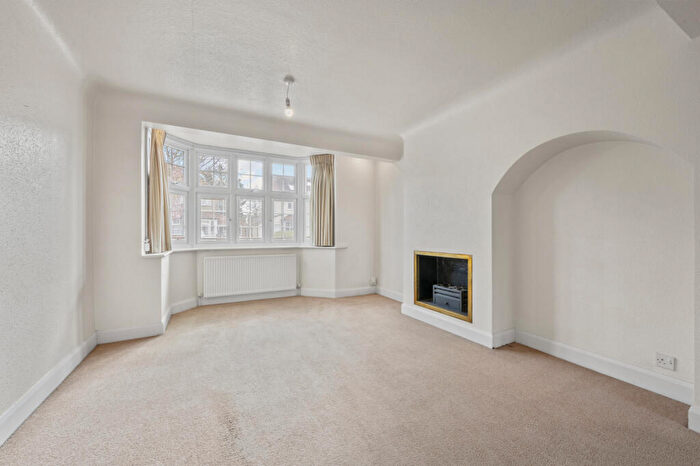 4 Bedroom Semi-Detached House To Rent In West Barnes Lane, New Malden, KT3