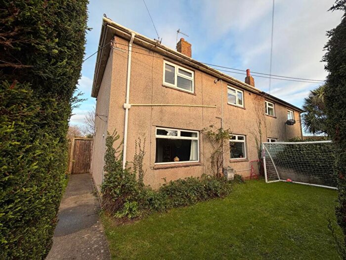 3 Bedroom Semi Detached House For Sale In Semi Detached Family Home In A Quiet Cul-de-sac Location, In Yatton Village, BS49