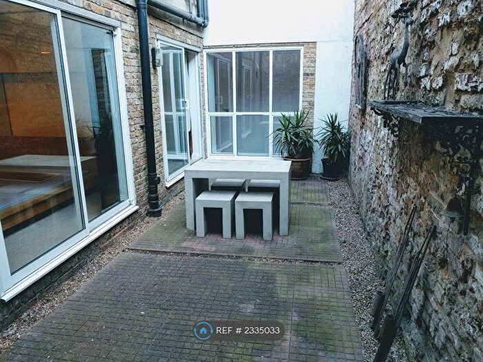 2 Bedroom Flat To Rent In Caledonian Road, London, N7