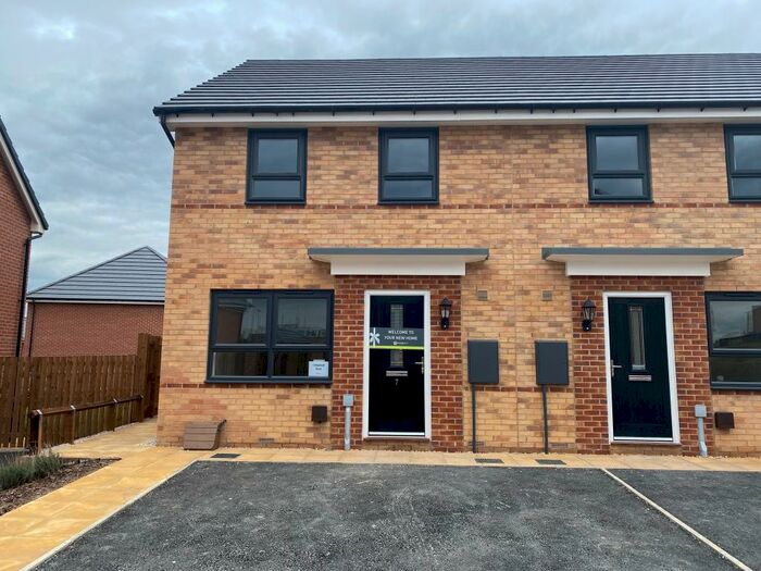 3 Bedroom Semi-Detached House To Rent In Mayfield Drive, Waverley, S60