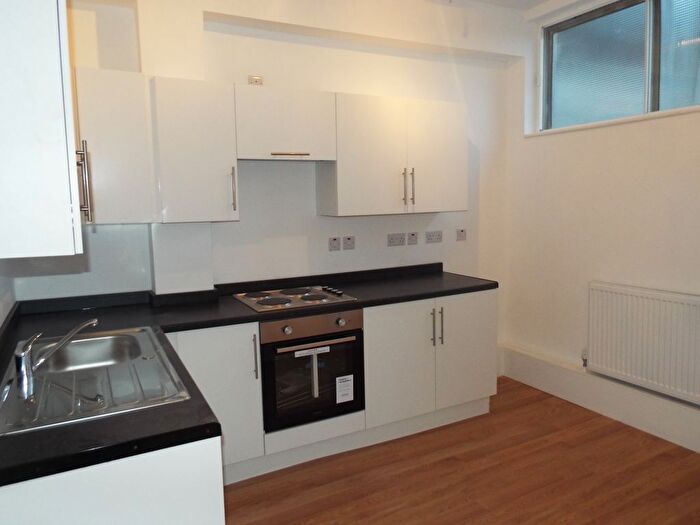 1 Bedroom Flat To Rent In Temple Street, Swindon, SN1