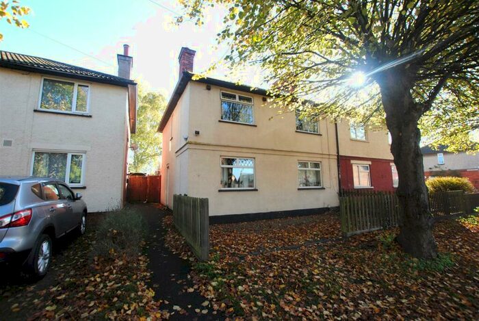 4 Bedroom Semi-Detached House To Rent In Windmill Banks, Higham Ferrers, Higham Ferrers, NN10