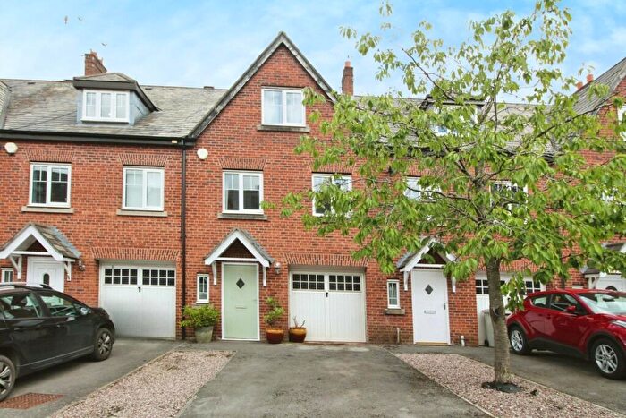 3 Bedroom Terraced House To Rent In Eastgate, Macclesfield, Cheshire, SK10
