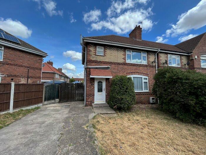 3 Bedroom Semi-Detached House To Rent In Suffolk Road, Doncaster, DN11