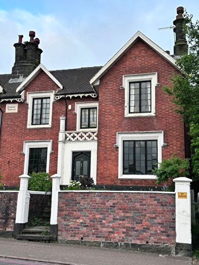 3 Bedroom Semi Detached House For Sale In Waterloo Road, Stoke-On-Trent, ST6