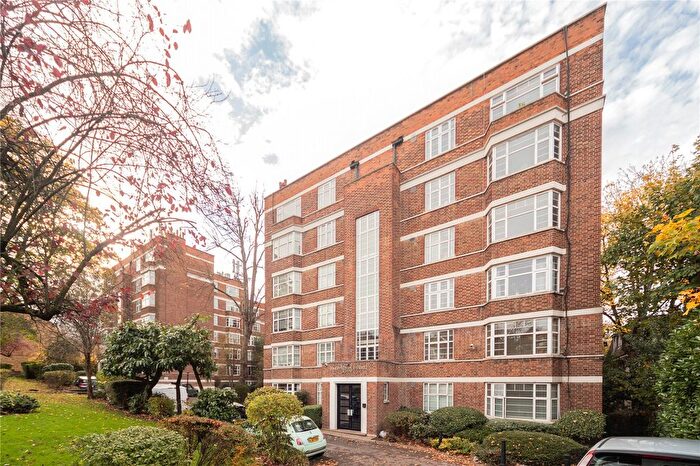 2 Bedroom Flat For Sale In Colney Hatch Lane, London, N10