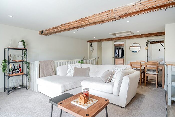 2 Bedroom Flat To Rent In Park Lane, Burderop, Swindon, SN4
