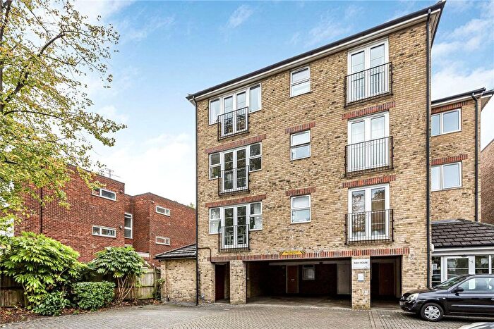 2 Bedroom Flat For Sale In Ash House, London, SE12