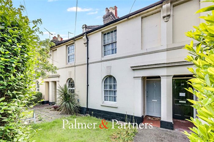 3 Bedroom Terraced House For Sale In Baddow Road, Chelmsford, Essex, CM2