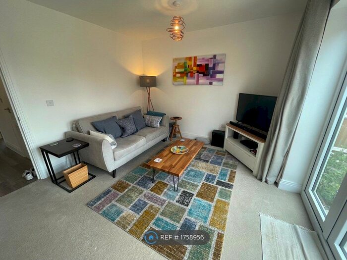 2 Bedroom Terraced House To Rent In Khosla Road, Winchester, SO22