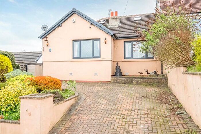 3 Bedroom Semi Detached House For Sale In Felcote Avenue, Dalton, Huddersfield, HD5