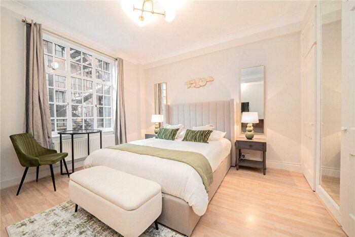 Studio To Rent In Hallam Street, London, W1W