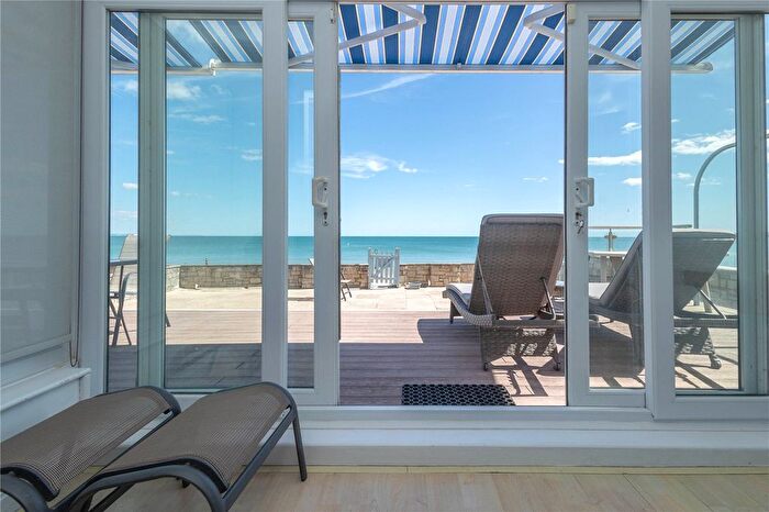 3 Bedroom Flat For Sale In Banks Road, Poole, Dorset, BH13