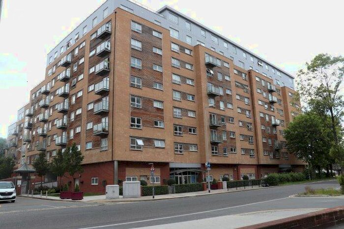 1 Bedroom Flat To Rent In Cherrydown East, Basildon, SS16