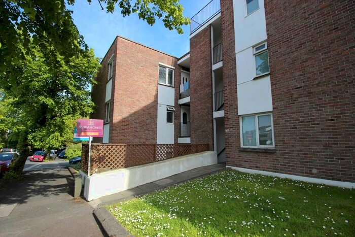 2 Bedroom Flat For Sale In Stuart Road, Stoke, Plymouth, PL1