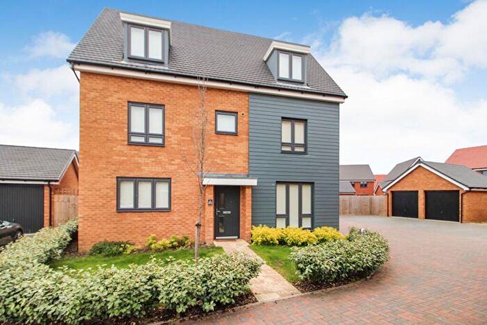 5 Bedroom Detached House To Rent In Allen Court, Wootton, Bedford, MK43