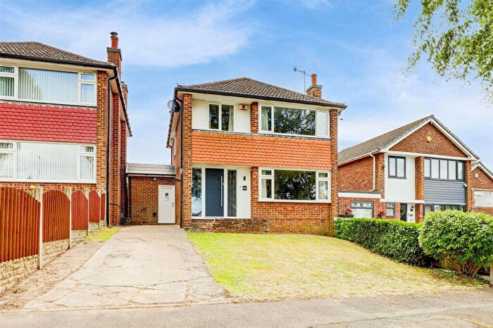 3 Bedroom Detached House For Sale In Brownlow Drive, Nottingham, NG5