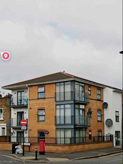 Studio To Rent In Hatfield Road, London, E15