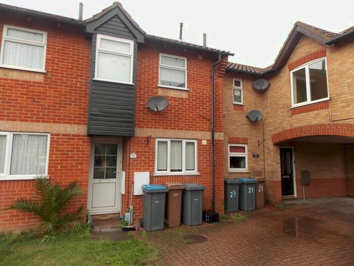 2 Bedroom End Of Terrace House To Rent In Bredfield Close, Felixstowe, IP11