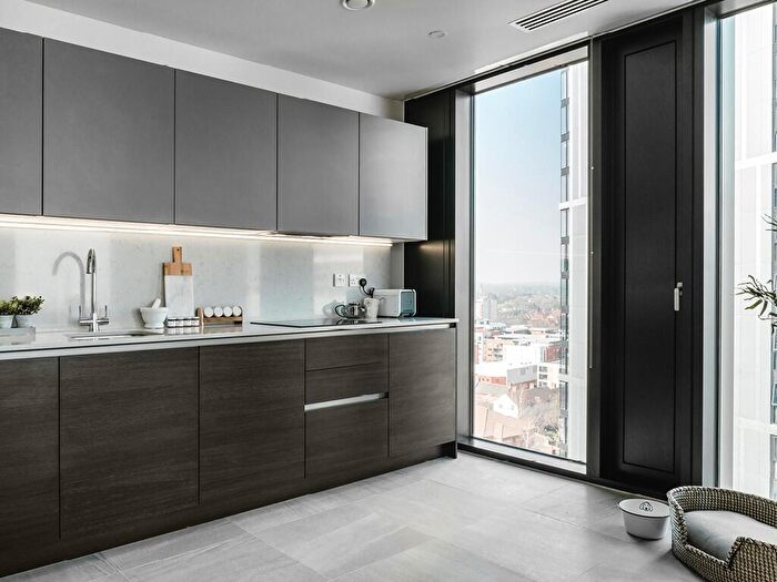 2 Bedroom Apartment To Rent In The Mercian, Broad Street, B15